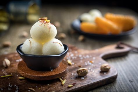 Rasgulla Rasgulla Aesthetic, Rasgulla Photography, Menu Presentation, Dessert Shots, Black Bowl, Flower Stencil, Indian Culture, Aesthetic Eyes, Indian Food