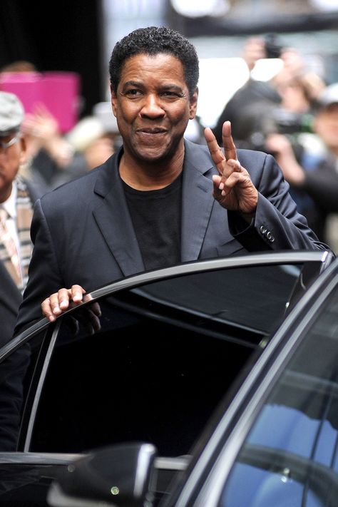 Denzel Washington Oscar, Actor Denzel Washington, Man On Fire, Black Actors, Denzel Washington, Equalizer, God First, Celebrity Crushes, Black Excellence