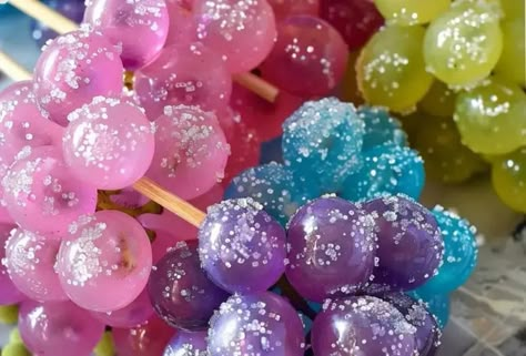 Candy Grapes Purple Colored Food Recipes, Grape Deserts, Grapes With Jello, Candies Grapes, Candy Grapes Recipes, Frozen Candy Grapes, Coated Grapes, Candied Grapes Recipe, Candied Grapes