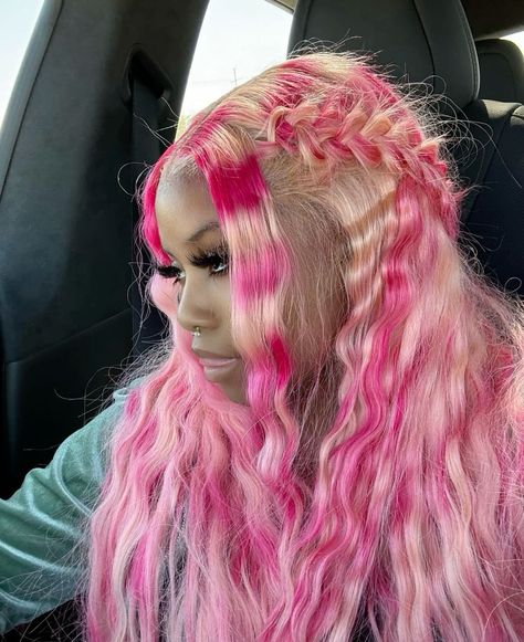 There's a new beauty trend taking over Instagram and it's absolutely stunning. Say hello to "quartz nails". Frontal Wig Hairstyles, Creative Hair Color, Pretty Hair Color, Hot Hair Styles, Dope Hairstyles, Front Lace Wigs Human Hair, Hair Inspiration Color, Baddie Hairstyles, Hair Inspo Color