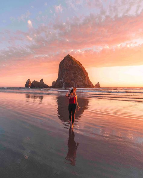 Haystack Rock Cannon Beach, Canon Beach Oregon, Things To Do In Oregon, Canon Beach, Oregon Dunes, Popular Things, Visit Oregon, Haystack Rock, Oregon Photography