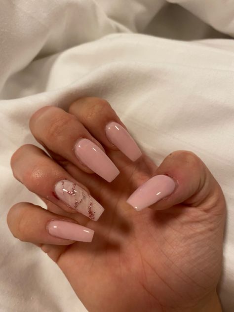 Pink And Marble Nails, Trending Nail Colors, Nail Colors And Designs, Pale Pink Nails, Glow Nails, Casual Nails, Classy Acrylic Nails, Acrylic Nails Coffin Pink, Acrylic Nails Coffin Short