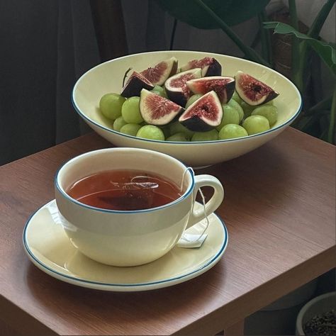 Fruit Tea Aesthetic, Fruits Aesthetic, Fruit Aesthetic, Tea Aesthetic, Fruit Tea, Tea Time, Healthy Lifestyle, Healthy Recipes, Tea