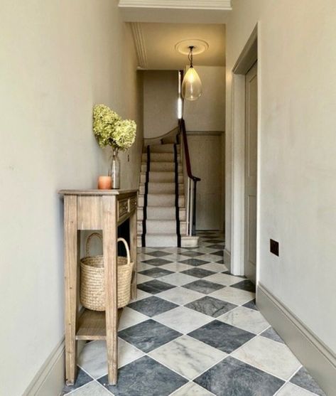 Classic Hallway, Hallway Wall Colors, Tumbled Marble Tile, Modern Country Kitchens, Victorian Hallway, Mandarin Stone, Purbeck Stone, Country Cottage Kitchen, Tiled Hallway