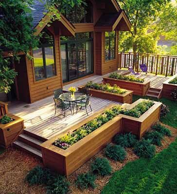 Awesome idea...raised beds around back deck! Raised Planters, Veranda Design, Wooden Deck, Deck Designs, Real Estat, Casa Exterior, Decks Backyard, Backyard Deck, Building A Deck