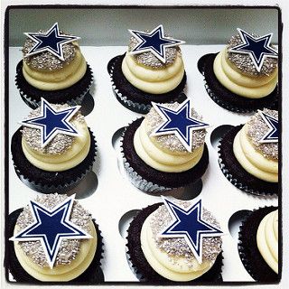 Dallas cowboy star cupcakes | April | Flickr Dallas Cowboys Food, Dallas Cowboys Baby Shower Ideas, Cowboys Cupcakes, Dallas Cowboys Birthday Cake, Dallas Cowboys Birthday Party, Dallas Cowboys Wedding, Dallas Cowboys Baby Shower, Dallas Cowboys Cake, Dallas Cowboys Theme