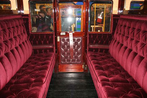 The plush interior of the restored carriage Zug, Victorian Train Interior, Vintage Train Travel, Mystery Train, Train Decor, Heritage Railway, Luxury Train, Express Train, Old Train