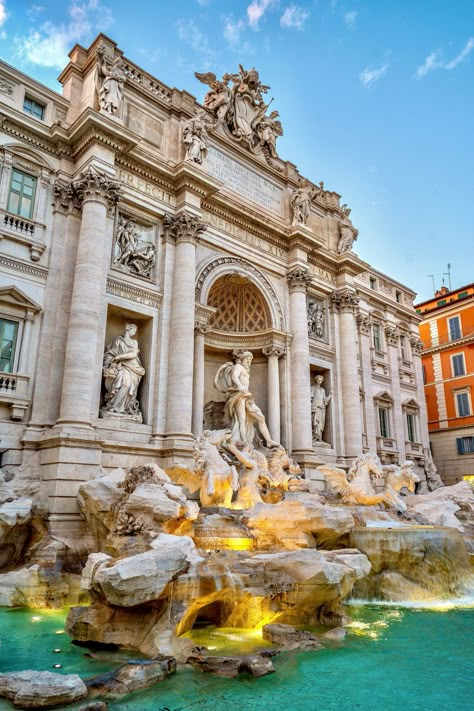 The Trevi Fountain Rome, Italy - August 16, 2020. Rome Picture Ideas, Trevi Fountain Aesthetic, Rome Trevi Fountain, Roma Aesthetic, Old Rome, Rome Buildings, Rome Italy Aesthetic, Rome Italy Photography, Italia Aesthetic