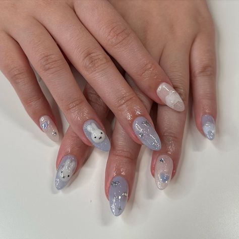 All Posts • Instagram Almond Nails Pink, Adorable Nails, Belle Nails, Girl Nails, Colorful Nails, Long Nail, Pretty Gel Nails, Really Cute Nails, Cute Gel Nails