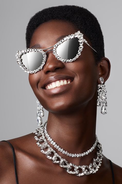 Swarovski sunglasses combine with drop crystal earrings and chokers in the ultimate radiance of self-expression.​ ​#Swarovski ​#CelebrateWonder ​#CrystalMetamorphosis​ Swarovski Sunglasses, Apple Watch Sizes, Edgy Accessories, Expensive Jewelry Luxury, Apple Inc, Classy Jewelry, Crystal Decor, Holiday Jewelry, Swarovski Jewelry