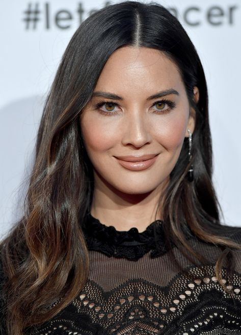 Olivia Munn Hair, Collarbone Length Hair, Haircuts To Try, Straight Across Bangs, Lob Styling, Curly Lob, Parted Bangs, Burbank California, Olivia Munn