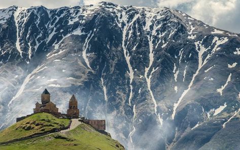 Luxury Travelers – Omnimundi.com.br | Top 5 Scenic driving routes - Luxury Travelers - Omnimundi.com.br Stepantsminda Georgia, Visit Georgia, South Ossetia, Georgia Country, Cheap Places To Travel, Ben Nevis, Georgia Travel, Batumi, Countries To Visit