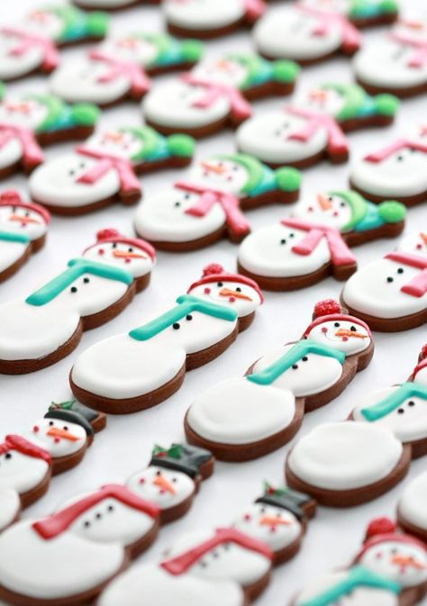 Chocolate Gingerbread Cut Out Cookies | Sweetopia Cut Out Cookie, Cookie Shapes, Chocolate Gingerbread, Cut Out Cookie Recipe, Getting Ready For Christmas, Cutout Cookies, Holiday Sweets, Festive Food, Snowman Cookies