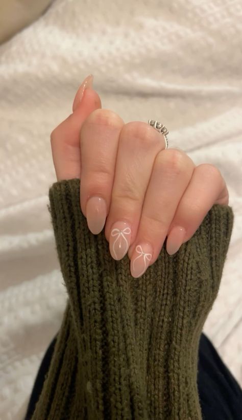 bow nails Cute Downtown Nails, Light Nail Ideas Simple, Basic Light Pink Nails, Gracie Abrams Inspired Nails, Light Pink Bow Nails, Gracie Abrams Nails Inspired, Almond Coquette Nails, Nails Basic Natural, Simple Coquette Nails