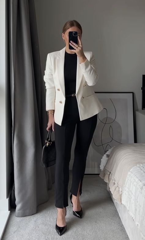 Look Working Girl, Women Office Outfits, Office Attire Women, Business Professional Outfits, Fashionable Work Outfit, Fest Outfits, Business Attire Women, Blazer Outfits For Women, Formal Wear Women