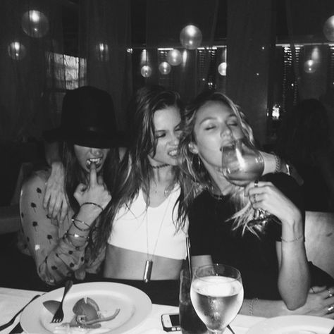 Ellie Saab, Ansel Adams, Behati Prinsloo, Miami Pictures, Go Best Friend, Bff Goals, Summer 22, Friend Goals, Gal Pal