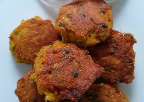 Fish Roe Recipe Dishes, Fish Roe Recipe, Fish Eggs Recipe, Pakode Recipe, Cupboard Recipes, Indian Prawn Recipes, Recipe For Fish, Red Lobsters, Fish Roe