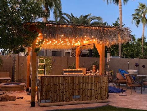 Bar Outside, Tiki Bar Poolside, Bamboo Restaurant Ideas, Bamboo Stall Design, Bamboo Kiosk Design, Beach Bar Design Ideas, Outside Bar Ideas, Bamboo Tiki Bar Ideas, Portable Tiki Bar