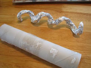 how to make a rainstick from toilet paper tube, foil, rice and tape.  A better website was http://www.enchantedlearning.com/crafts/music/rainstick/ Music Preschool, Activities To Keep Kids Busy, Nanny Job, My Patriot Supply, Rain Sticks, Homemade Instruments, Toilet Paper Tube, Diy Instruments, Theme Activities