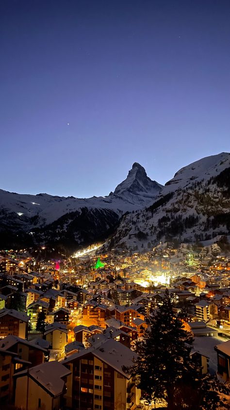 One of the most beautiful places on earth Breath Taking Views, Pj Outfit, Italy Winter, Most Beautiful Places On Earth, Gap Year Travel, Hot Cheese, Zermatt Switzerland, Wool Blankets, Places On Earth