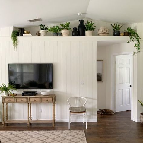 Ceiling Nook Decor Ideas, Indoor Ledge Decor, Living Room Ledge Decor Vaulted Ceilings Modern, Vaulted Ceiling Plant Shelf Decor, Planter Shelf Decor Ideas, Vaulted Ceiling Ledge Decor, Soffit Decorating Ideas, High Ledge Decorating Ideas Living Rooms, Living Room Ledge Decor Vaulted Ceilings