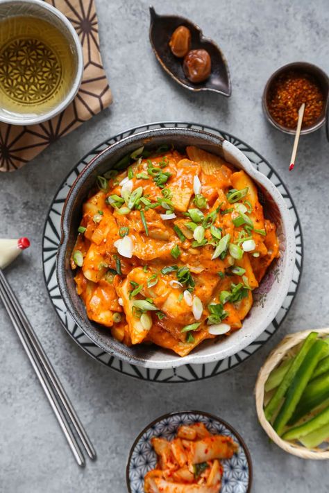 Rose Tteokbokki (Creamy and Spicy Korean Rice Cakes) | Pickled Plum Tteokbokki Creamy, Rose Tteokbokki, Korean Rice Cakes, Tteokbokki Recipe, Korean Rice Cake, Gochujang Sauce, Korean Rice, About Rose, Spicy Korean