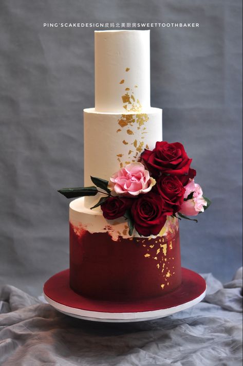 Red Themed Wedding Cake, Pink And Red Wedding Cake, Red And Gold Birthday Cake, Red Floral Cake, Red Flower Cake, Red Wedding Cake, Debut Cake, 28 Birthday, Jubilee Cake