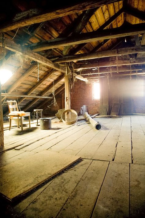 Abandoned Attic, Wooden Attic, Dollhouse Attic, Victorian Attic, London 1800, Interior Sketching, Old Attic, Picture Story Prompts, 18th Century House