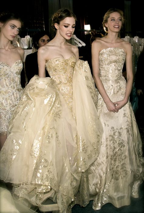 Zuhair Murad Zuhair Murad Couture, 00s Mode, Chique Outfits, Zuhair Murad, Gorgeous Gowns, Beautiful Gowns, Fancy Dresses, A Dress, Dream Dress