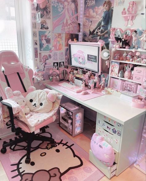 Kawaii Room Gaming, Pc Setup Kawaii, Kawaii Pc Setup, Pink Gamer Room, Cute Pc Setup, Kawaii Gaming Room, Pink Gaming Room, Hello Kitty Computer, Kawaii Gaming Setup