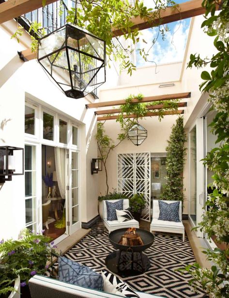 33 Fabulous Ideas For Creating Beautiful Outdoor Living Spaces Design Per Patio, Outdoor Patio Designs, Cozy Spaces, Patio Interior, Outdoor Living Room, Design Exterior, Home Design Decor, Style At Home, Spanish Style