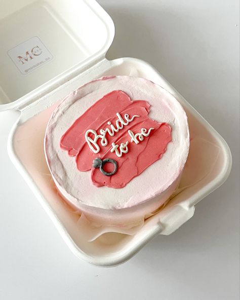 Bride to be bento cake Bridal Bento Cake, Bridal Shower Bento Cake, Bride To Be Bento Cake, Wedding Bento Cake, Bride To Be Cake Design, Bride To Be Wallpaper, Bride To Be Cakes Ideas, Korean Pastry, Welcome Home Cakes