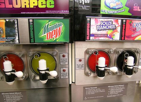 Slurpee Machine, 7 11 Aesthetic, 7 Eleven Slurpee, Bring Your Own Cup, Slushie Machine, Seven Eleven, Fast Food Items, Jolly Rancher, Vending Machines