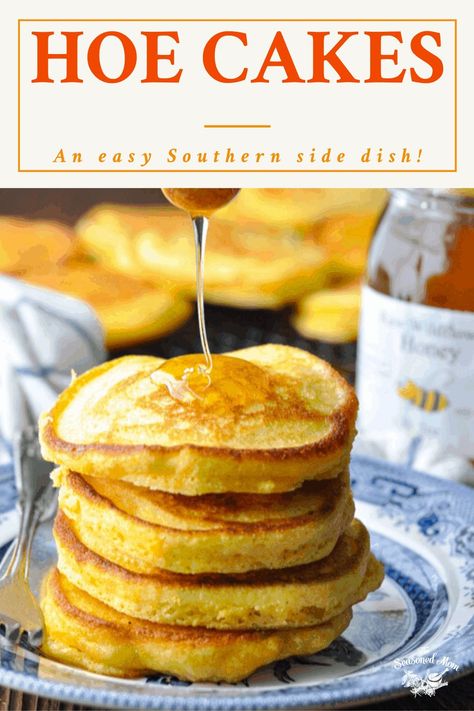 Johnny Cakes Recipe, Southern Meals, Corn Cakes Recipe, Johnny Cakes, Oven Fried Fish, Johnny Cake, Cake Calories, Corn Dishes, Corn Cakes