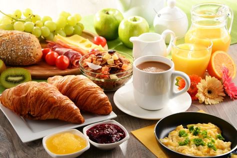 Don't skip breakfast if you want to lose weight Healthy Dinner Recipes, Overnight Oat, Healthy Meal Delivery Service, Diet Vegetarian, Healthy Food Delivery, Idee Pasto Sano, Dog Recipes, Balanced Diet, Easy Dinner Recipes