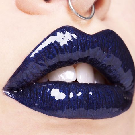 Fantastic Blue Lipstick Makeup picture 6 Blue Lipstick Makeup, Lipstick Aesthetic, Blue Lipstick, Blue Lips, Purple Lips, Purple Lipstick, Lip Art, Blue Makeup, Makeup Pictures