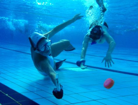 Underwater Hockey, Underwater Rugby, Job Tweets, Field Hockey, Rugby, Art Inspo, Hockey, Swimming, Sports