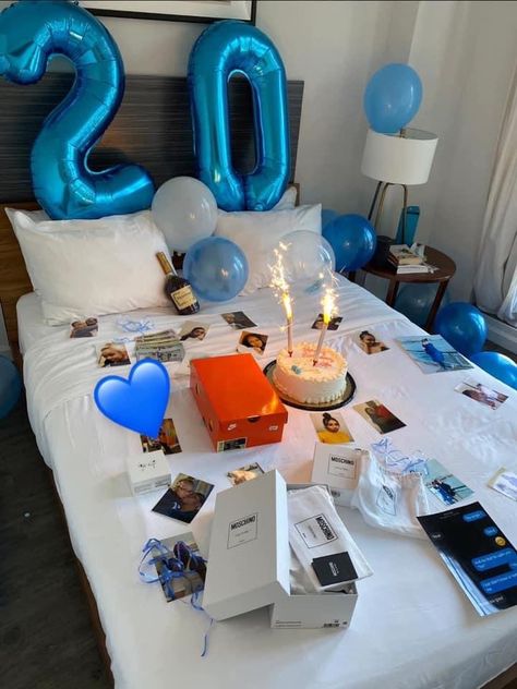 Surprise Room For Boyfriend, 20th Birthday Ideas For Boyfriend, Bf Bday Surprise, Birthday Surprise Boyfriend At Home, Surprising My Boyfriend For His Birthday, 20th Birthday Gifts For Boyfriend, Romantic Set Up For Boyfriend In Bedroom, Cute Birthday Surprises For Boyfriend, Boyfriend 20th Birthday Ideas