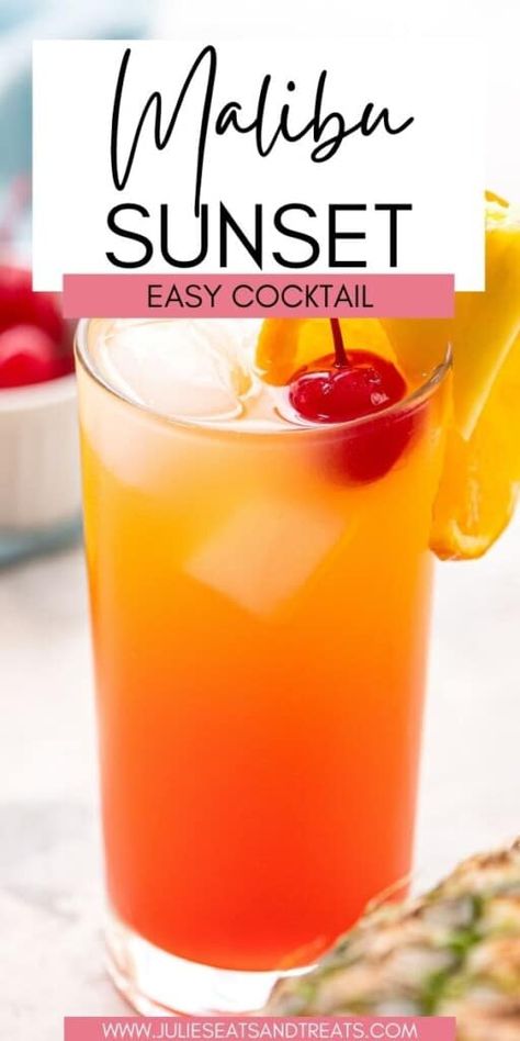 Cocktail Recipes Pineapple Juice, Pineapple Alcohol Drinks, Alcoholic Drinks With Pineapple Juice, Easy Fruity Cocktails, Rum Drinks Easy, Rum And Orange Juice, Drinks With Pineapple Juice, Malibu Rum Drinks, Coconut Rum Drinks