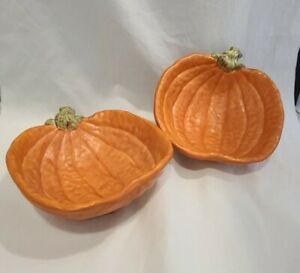 Ceramic Pumpkins, Clay Decorations, Ceramic Pinch Pots, Pumpkin Bowls, Orange Ceramic, Halloween Clay, Beginner Pottery, Sale Ideas, Pottery Painting Designs