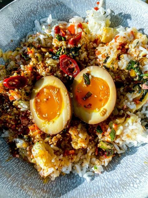 Mayak Eggs (Korean Marinated Eggs) - Farah J. Eats Korean Marinated Eggs, Mayak Eggs, Korean Banchan, Marinated Eggs, Soy Sauce Eggs, Open Faced Sandwich, Gluten Free Chili, Egg Salad Sandwiches, Egg Recipe