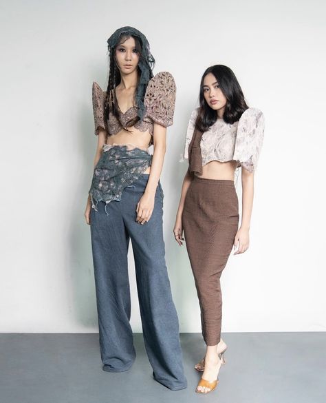 Modern Filipino Fashion, Modern Filipino Clothing, Modern Filipino Outfit, Filipino Fashion Street Styles, Modern Filipiniana Outfit Classy Pants, Filipino Terno, Filipiniana Dress Modern Philippines, Filipino Streetwear, Filipiniana Outfit