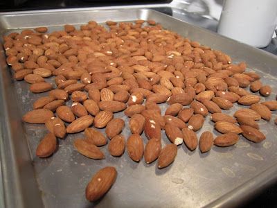 Roasted Almonds Recipe, Soaked Almonds, Salted Nuts, Blanched Almonds, Roasted Nuts, Raw Almonds, Wellness Recipes, Gluten Free Sugar Free, Roasted Almonds