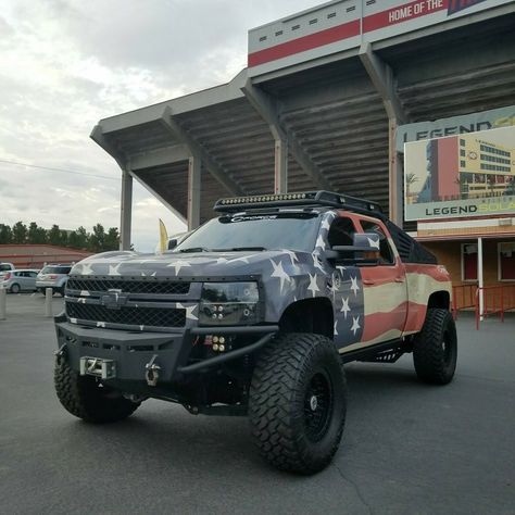 Diesel Brothers - Chuck Norris Duramax Diesel Brothers, Gmc Denali, Harley Davidson Artwork, Dream Trucks, Duramax Diesel, Custom Pickup Trucks, Jacked Up Trucks, Truck Yeah, Truck Ideas