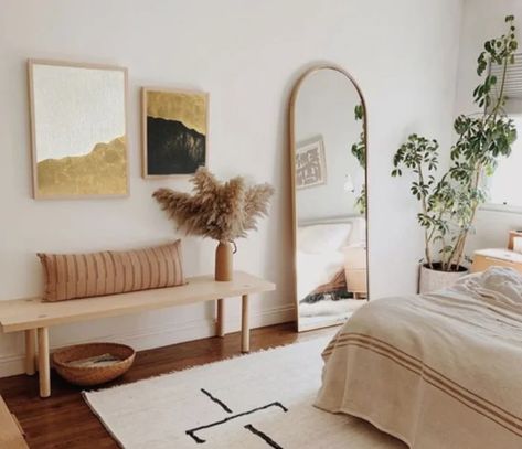 The Best Apartment Aesthetic Ideas | Apartment Living : Apartment Living: - 2020Jul31 Cozy Minimal Bedroom, Minimal Bedroom Decor, Bedroom Inspirations Minimalist, Minimal Bedroom, Bedroom Minimalist, Apartment Aesthetic, Large Wall Decor, Design Del Prodotto, Decor Essentials