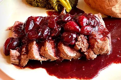 Juicy Pan-seared Steak Recipe Drenched With Fresh Cherry Sauce #30secondmom Steak Recipes Pan Seared, Cherry Sauce Recipe, Bratwurst Recipes, Mignon Steak, Pan Seared Steak, Cherry Sauce, Fresh Cherry, Sweet Sour Chicken, Potatoe Casserole Recipes