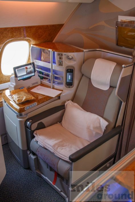 Emirates Business Class Business Flight, A380 Airbus, Emirates Business, Spa Suite, Business Class Travel, Emirates Airbus, Airplane Interior, Emirates Airlines, Private Jet Interior