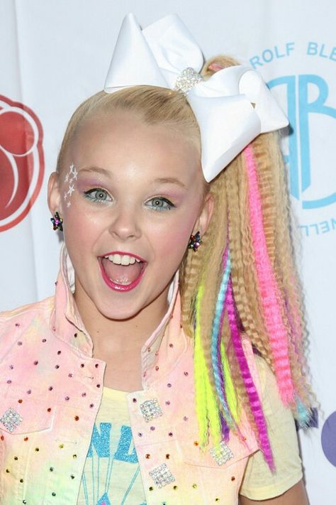 Happy bday Jojo Siwa Jojo Siwa Wallpaper, Jojo Siwa Instagram, Jojo Siwa's Phone Number, Jo Jo Siwa, Stella Fashion, Jojo Siwa Hair, Jojo Siwa Outfits, Look 80s, Jojo Jojo