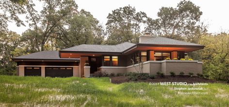 Hillside House a Modern Prairie Style Home | by Prairie Architect Modern Prairie Style, Modern Prairie Home, Prairie Style Home, Craftsman House Designs, Prairie Style Architecture, Usonian House, Mission Style Homes, Prairie Design, Modern Prairie