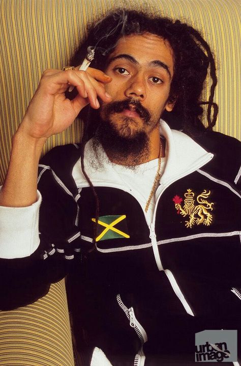 Damian Marley Reggae Music Art, Marley Brothers, Bob Marley Legend, Marley Family, Rastafarian Culture, Dennis Brown, Bob Marley Pictures, Damian Marley, Reggae Bob Marley